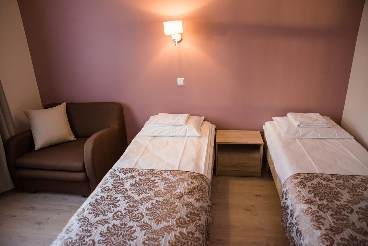 Ankur Hotell Mustvee Exterior foto